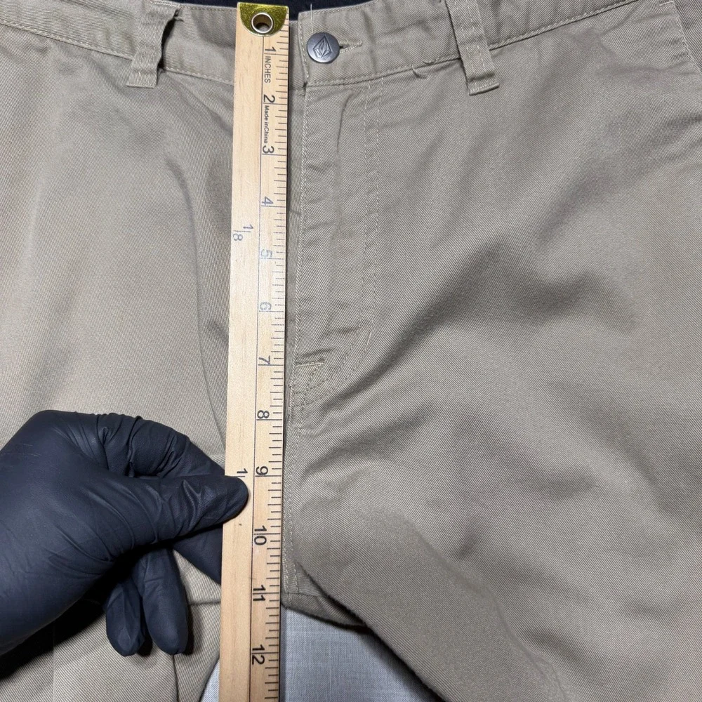Volcom Shorts Mens 32 Khaki Frickin Modern Stretch Chino Skate Surf Casual